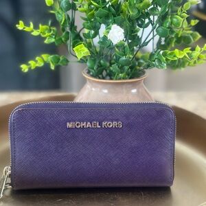 Michael Kors Jet Set Purple Continental Zip-Around Wallet